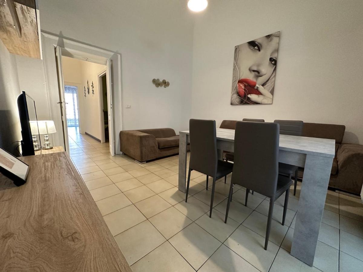 Cconforthotels Appartamento Crispi Bari Exteriör bild