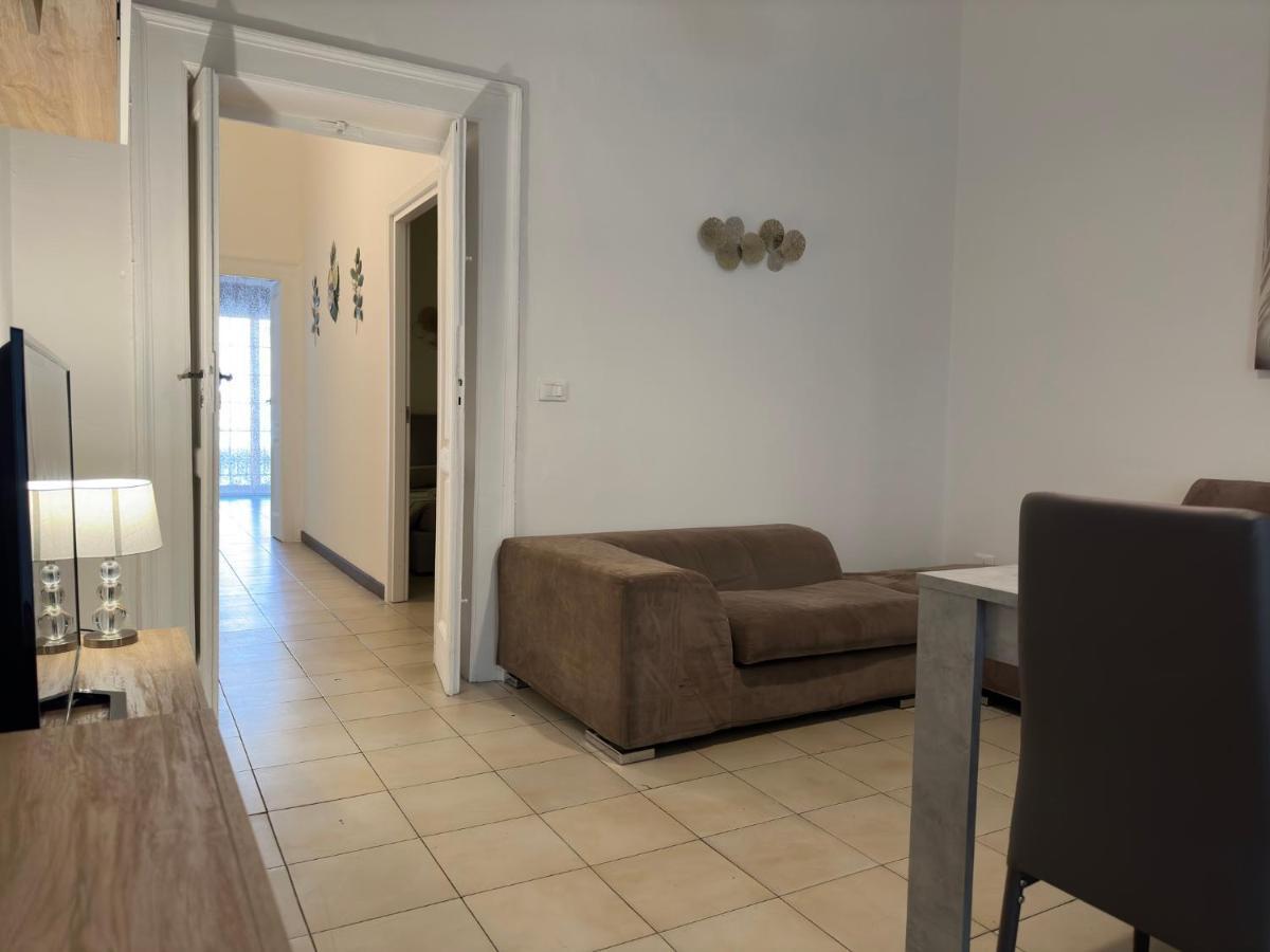 Cconforthotels Appartamento Crispi Bari Exteriör bild