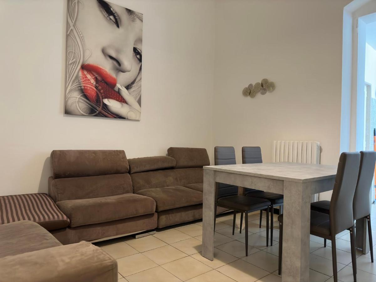Cconforthotels Appartamento Crispi Bari Exteriör bild